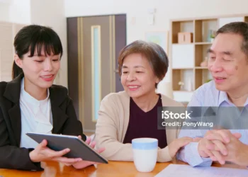 保母與家庭照顧者：長照保險理賠與支援資源