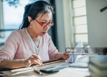 年金、投資雙管齊下：退休金規劃與分散風險技巧