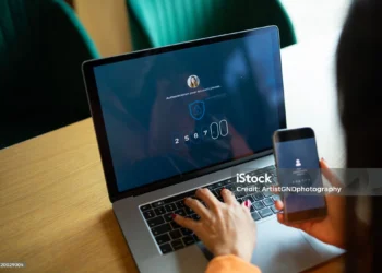 網路帳號安全：長者如何管理密碼與多重驗證