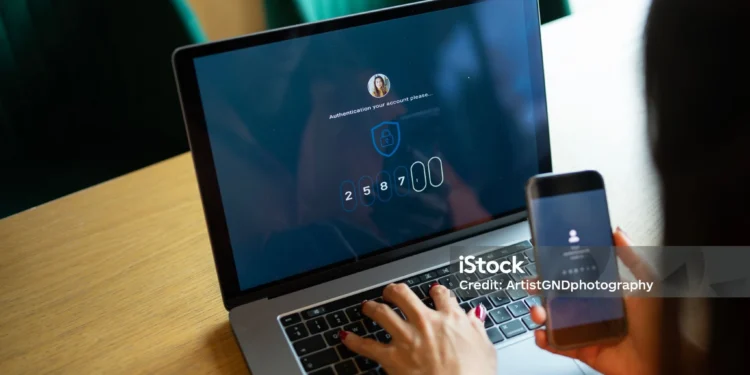 網路帳號安全:長者如何管理密碼與多重驗證