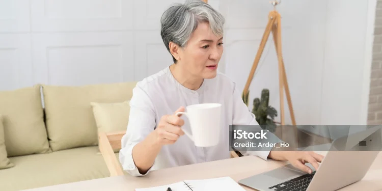 線上學習便利又有趣：適合長者的學習平台推薦