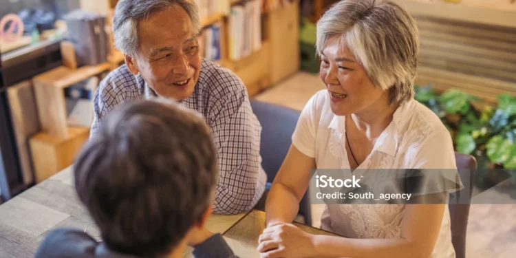 家庭會議指南:長輩如何帶頭討論財務與健康話題