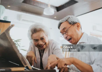 音樂療癒：學樂器對樂齡族心理健康的影響